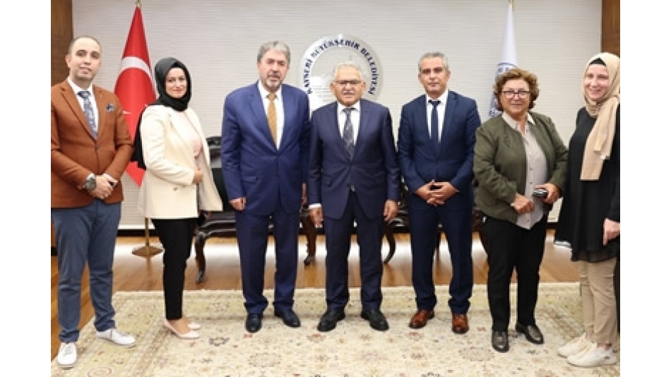 Kayseri Büyükşehir Belediye Başkanımız Sayın Dr. Memduh BÜYÜKKILIÇ Bey'e resmi ziyaret gerçekleştirilmiştir.